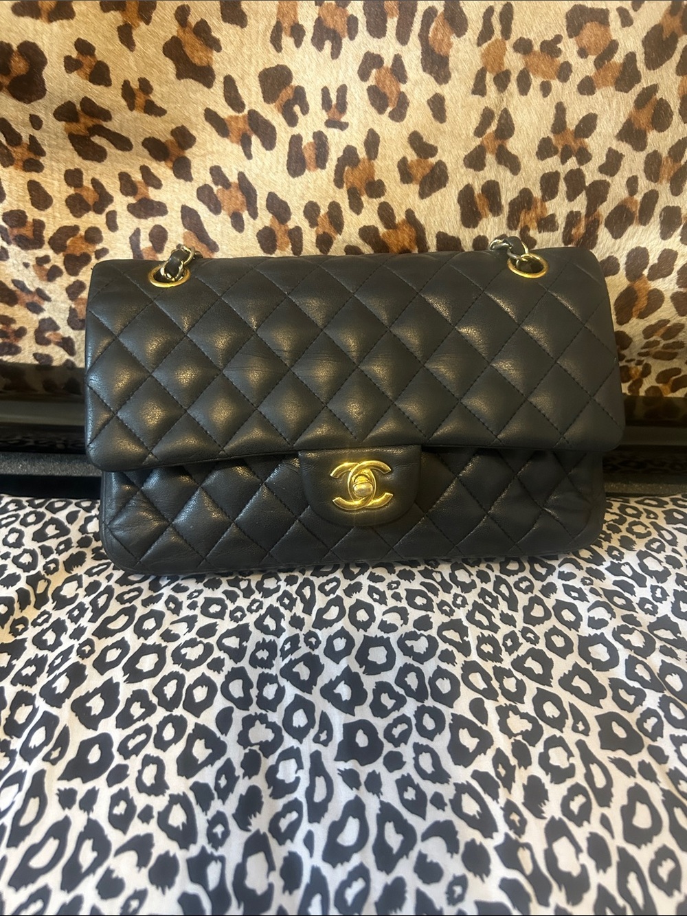 Vintage  lamb leather Black Quilted Double Flap Shoulder Bag with Gold Hardware